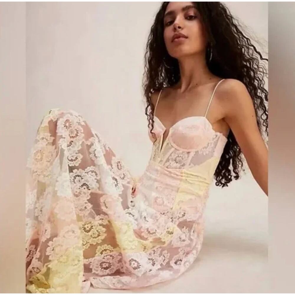NWT For Love and Lemons Tiana Sheer Lace Maxi Size Medium